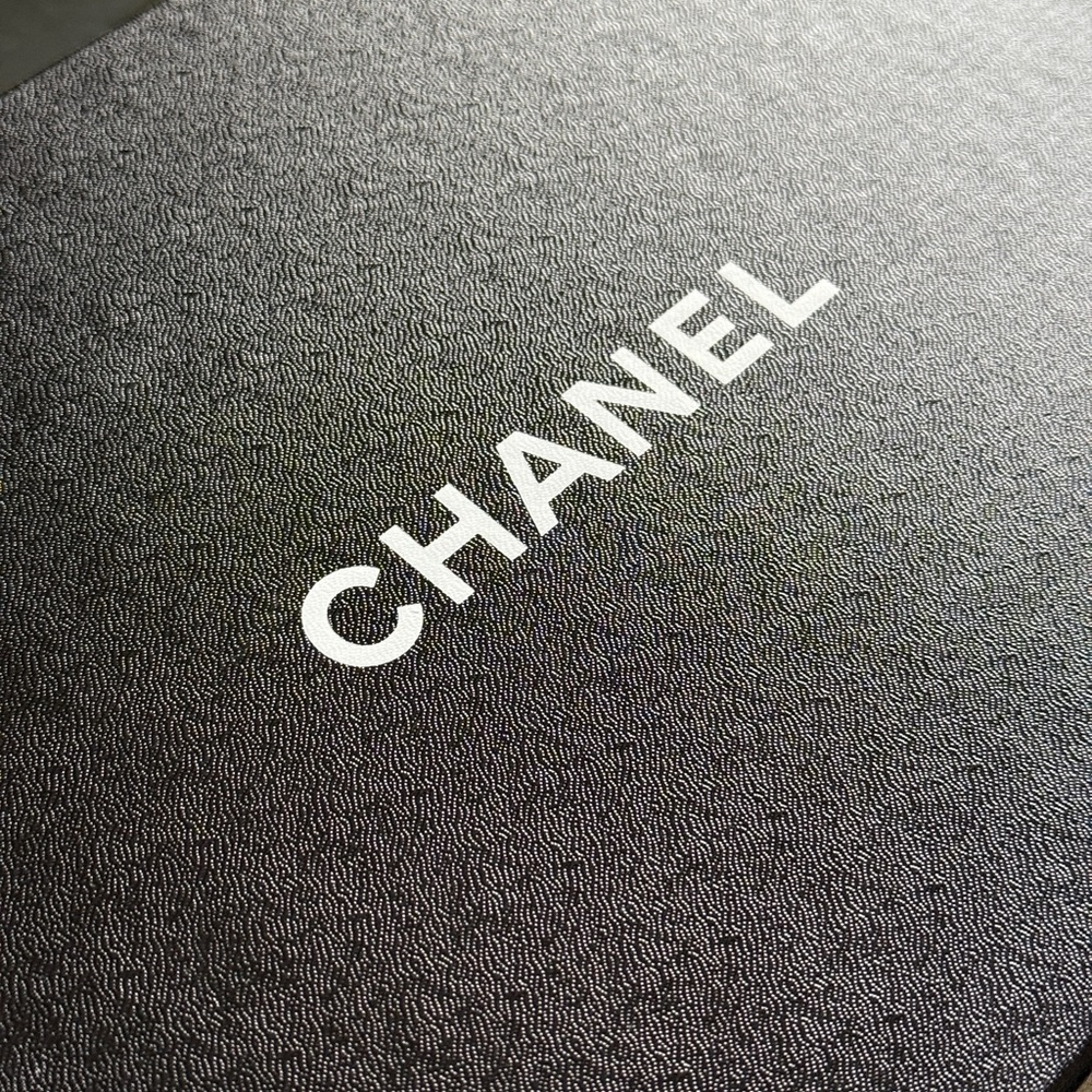 Beautiful Chanel box - Picture 4 of 7